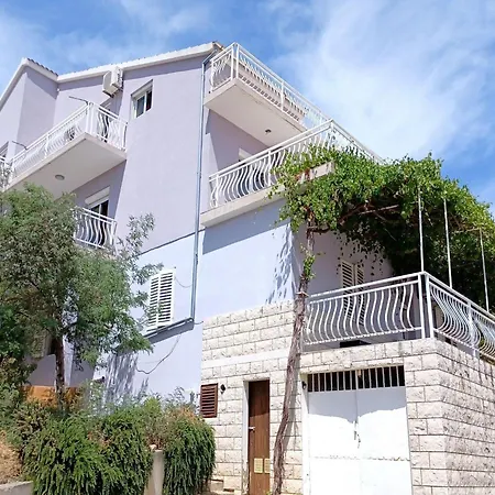 Appartement Bertie's *